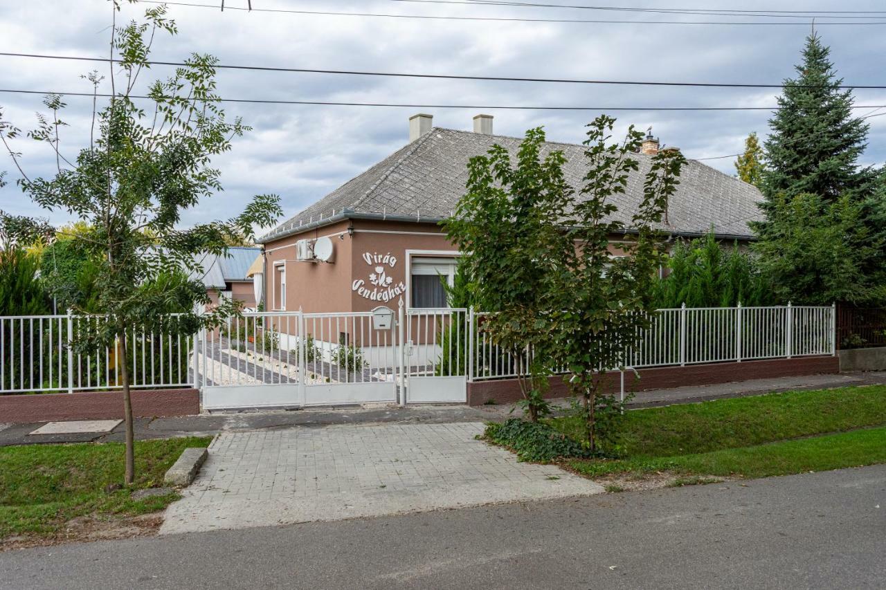 Virag Vendeghaz Villa Makó Екстериор снимка
